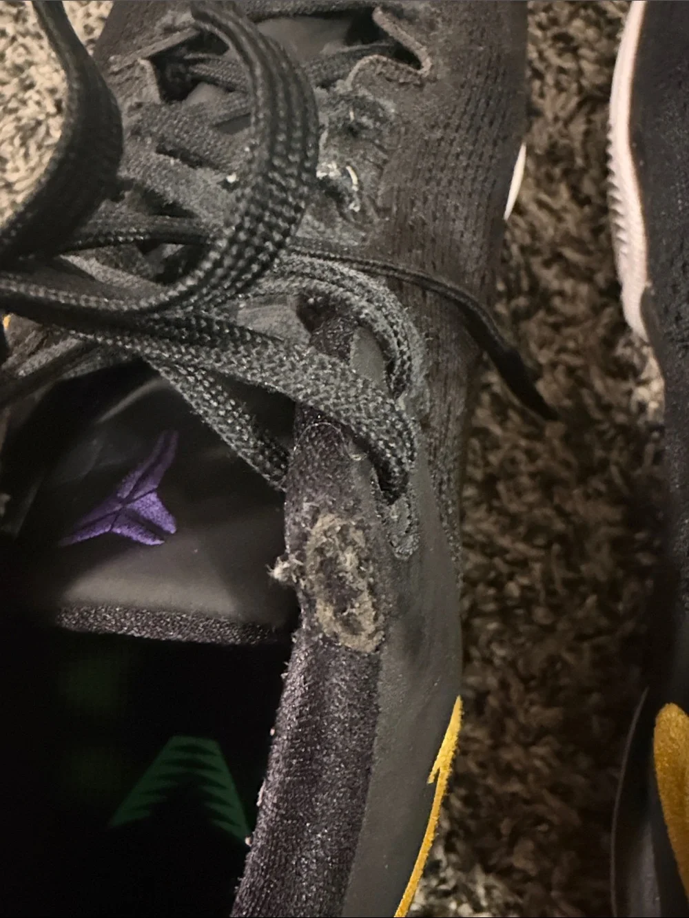 Nike Kobe Bryant Basketball Shoes Black Gold Purple Youth 7Y Women’s 8.5